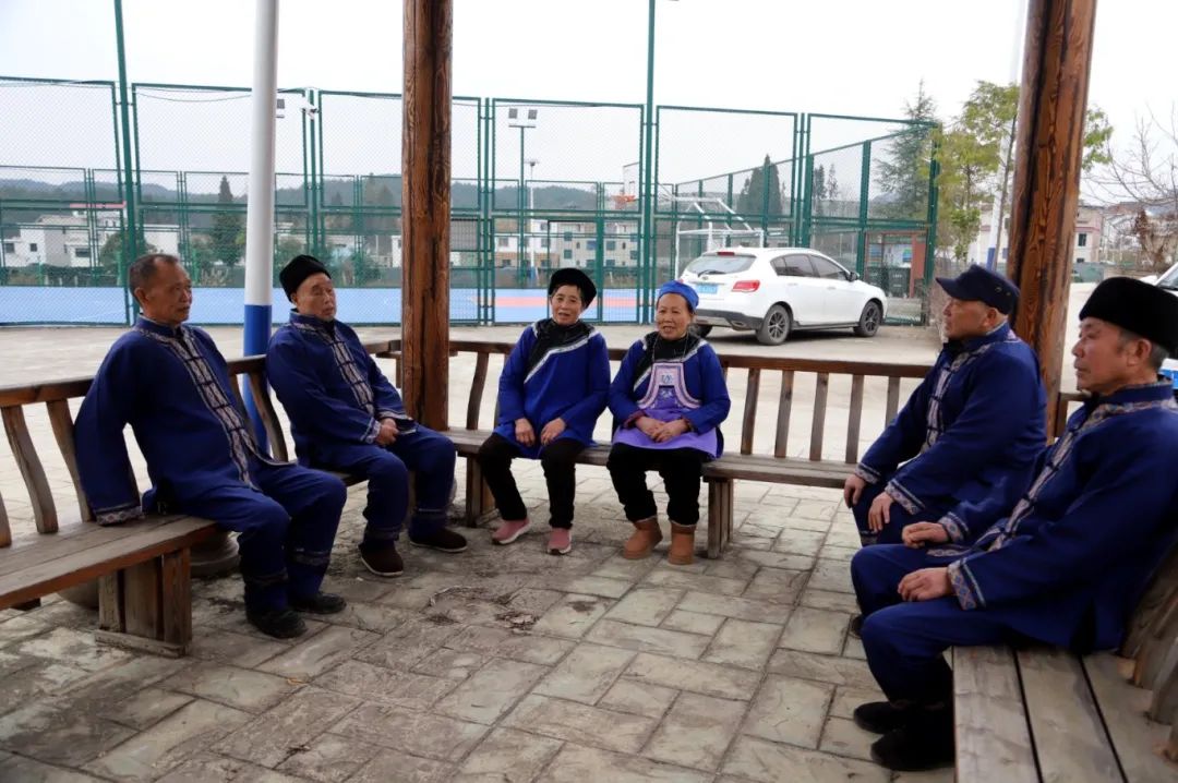 42cb6479808bfb9168828d95cefb7dfd.jpg 42cb6479808bfb9168828d95cefb7dfd.jpg